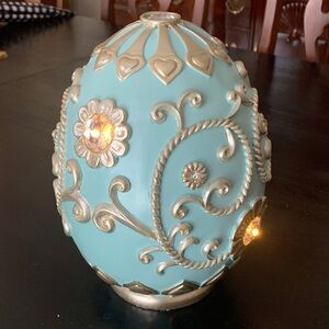 Decorative Robins Egg Blue and Silver light up Egg Accent - battery operated.